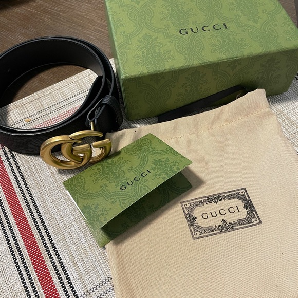 Gucci - GG Marmont leather belt with shiny buckle - Picture 7 of 9